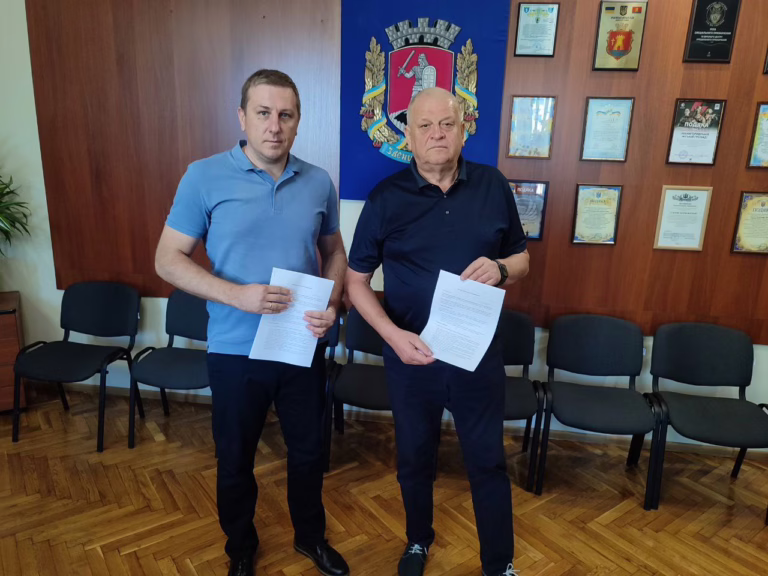 Поглиблення співпраці: Черкаський правозахисний центр та Звенигородська міська рада підписали Меморандум про стратегічне партнерство